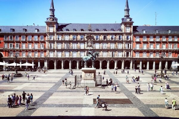 MADRID ESENCIAL A PIE