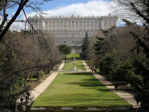 PALACIO REAL Y PASEO POR EL MADRID ANTIGUO